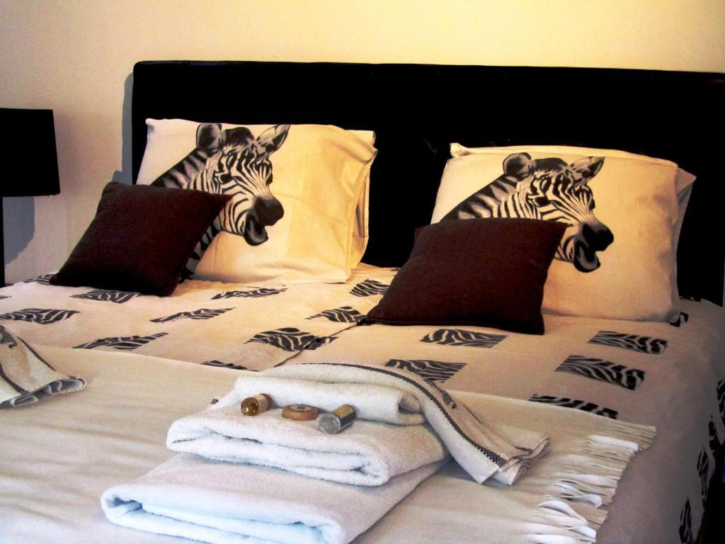 Bed and Breakfast Le Mas Shabanou Roquefort-les-Pins Zewnętrze zdjęcie