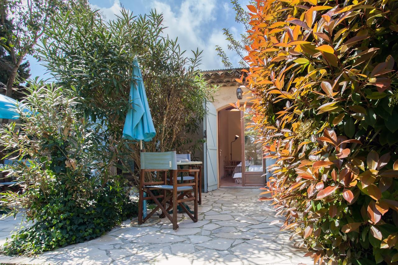 Bed and Breakfast Le Mas Shabanou Roquefort-les-Pins Zewnętrze zdjęcie