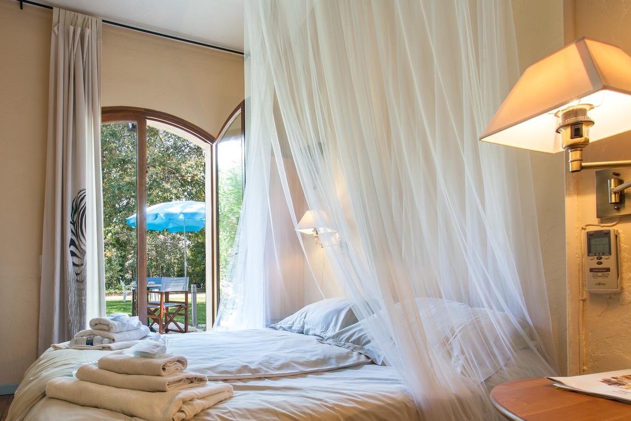 Bed and Breakfast Le Mas Shabanou Roquefort-les-Pins Zewnętrze zdjęcie